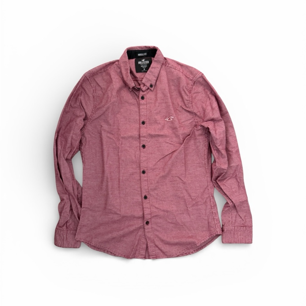 Hollister Men's Burgundy Button-Down Shirt